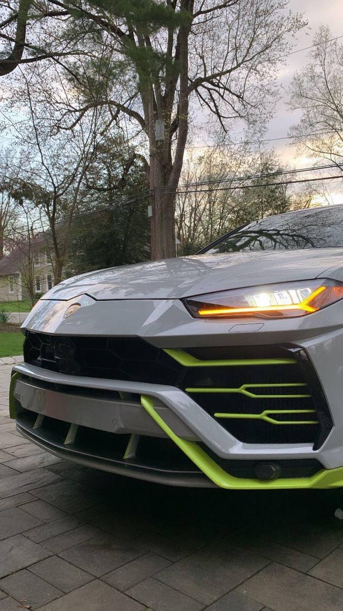 Lamborghini Urus front detailed NYC — Xentra Auto
